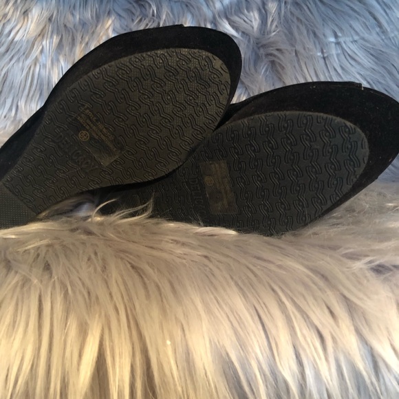 Wedges - Picture 4 of 5